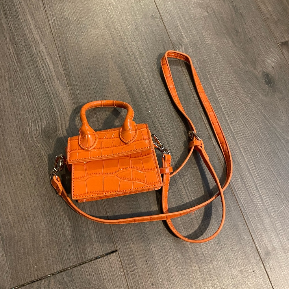 ORANGE MINI PURSE